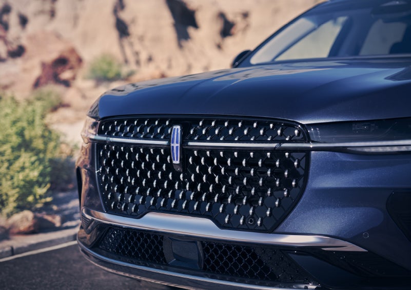 The stylish grille of a 2024 Lincoln Nautilus® SUV sparkles in the sunlight. | Maguire's Lincoln in Palmyra PA